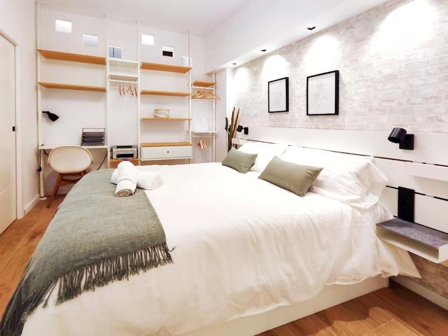 Increible Apartamento De Lujo En Terrassa Exterior photo