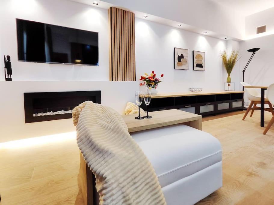 Increible Apartamento De Lujo En Terrassa Exterior photo