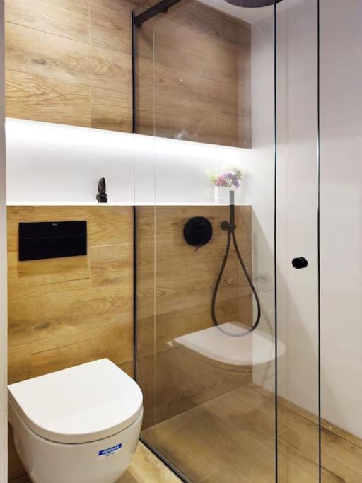 Increible Apartamento De Lujo En Terrassa Exterior photo