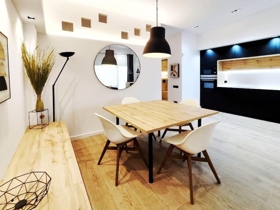 Increible Apartamento De Lujo En Terrassa Exterior photo